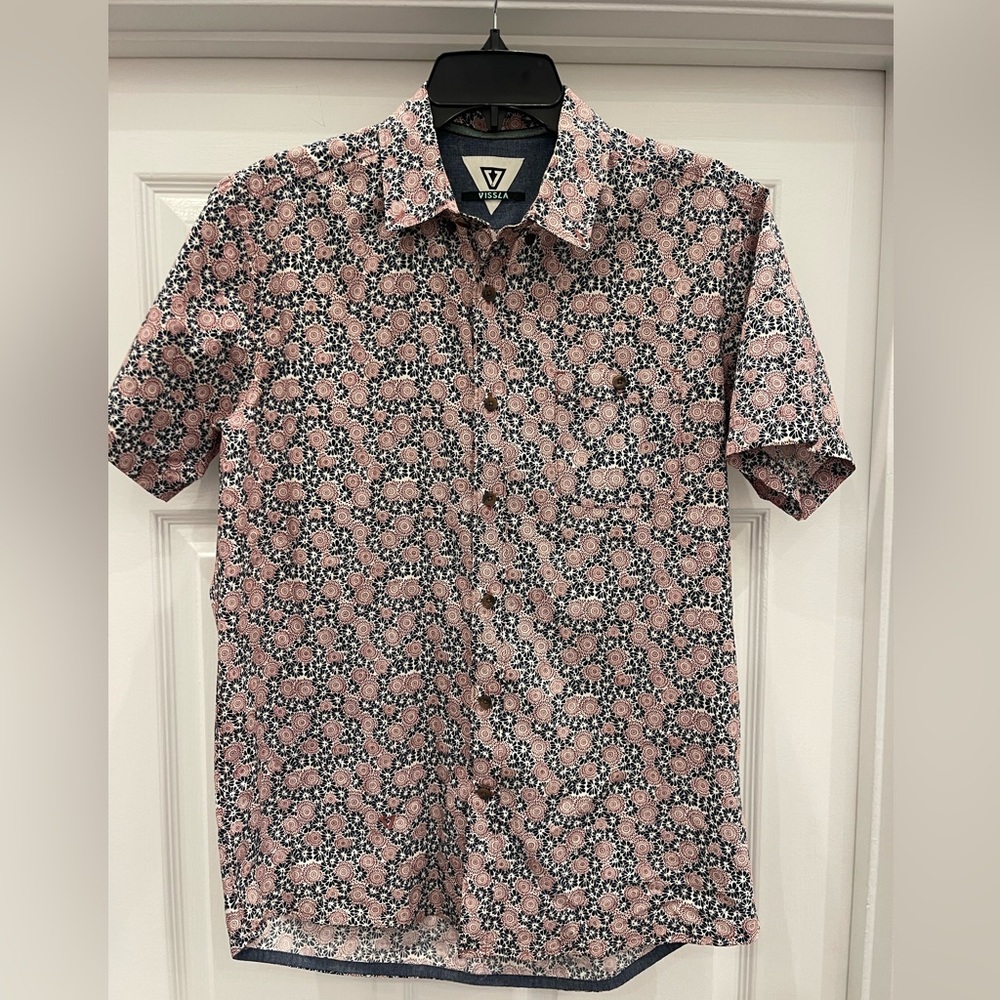 VISSLA MEN'S DESERT DREAM ECO SHORT SLEEVE SHIRT 100% Cotton